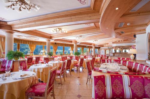 餐廳, 拉果萊度假溫泉酒店 (Hotel Lagorai Resort & Spa) in 卡瓦萊塞