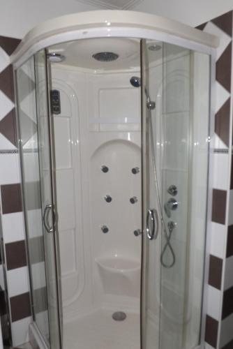 douche, Napsugár Vendégház (Napsugar Vendeghaz) in Keszthely City Center