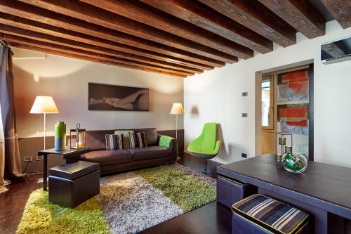 Charming House iQs - image 12