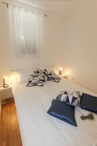 LUXURY APARTMENT LAVANDA