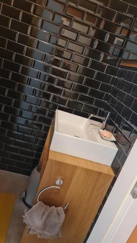 Superbe appartement equipe dans une nouvelle residence