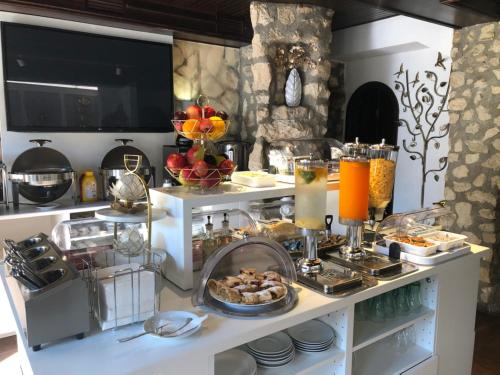 Makanan dan Minuman, U svateho Urbana in Mikulov