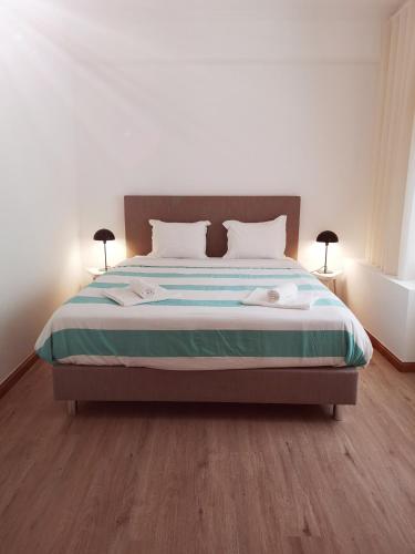 2 bedrooms, 3 beds