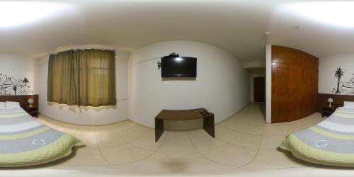 Waldorf, Lima (photo 3)