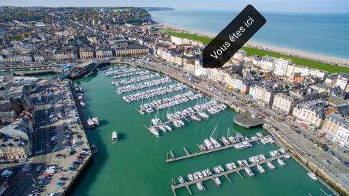 A szálláshely kívülről, La Vicomté - Quai Henri IV - WIFI gratuit (La Vicomte - Quai Henri IV - WIFI gratuit) in Dieppe