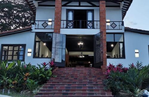 EL QUIJOTE FINCA HOTEL