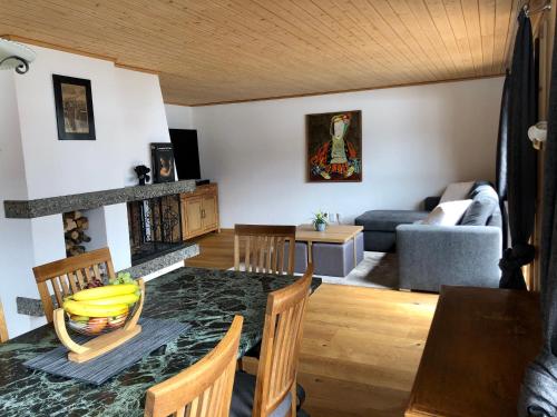  Cozy Apartment With Stunning View, Pension in Gsteig