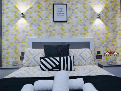 Luxury Central Self Contained Flat by CozyNest