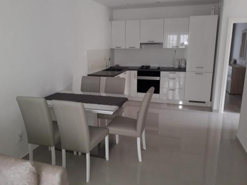 Apartment - Ground Floor image 10
