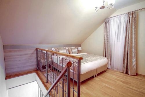 Benjamin Hotel - image 4