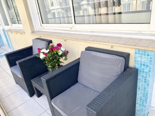 NOTRE DAME - Huge sunny modern 2BR flat - Terrace