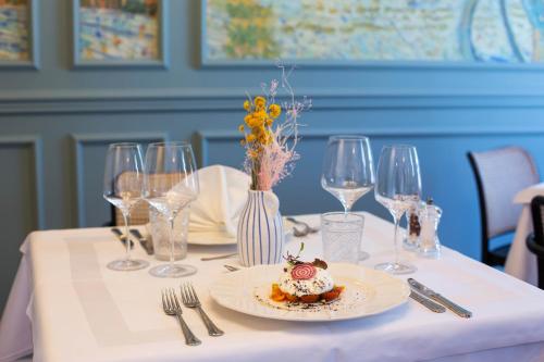 餐廳, 波林傳統酒店 (Heritage Hotel Porin) in 馬卡爾斯卡市中心