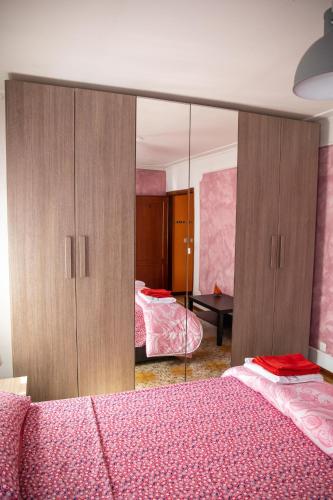 La Conca apartment: a view on the Roman Aqueduct