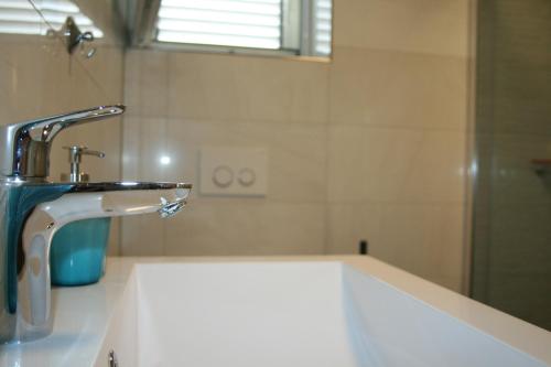 One-Bedroom Apartment image 10