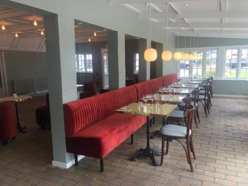 Restaurant, Hotel Nørrevang in Idestrup