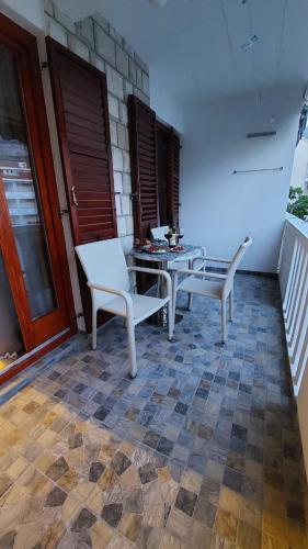 APARTMENT BEYOND YOUR DREAMS, big terrace, near seaside