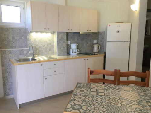 bucătărie, Galini Studios and Apartments in Lassi