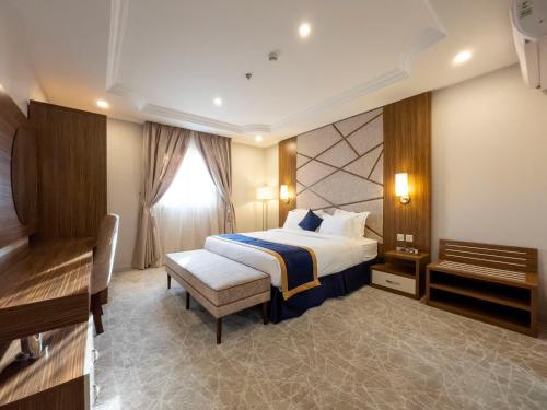 The Palaces Hotel Suites - Wadeen