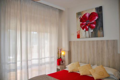 Double Room with Balcony and Sea View image 6