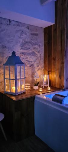 La Suite Balnéo chambre d'hôte Cavernes