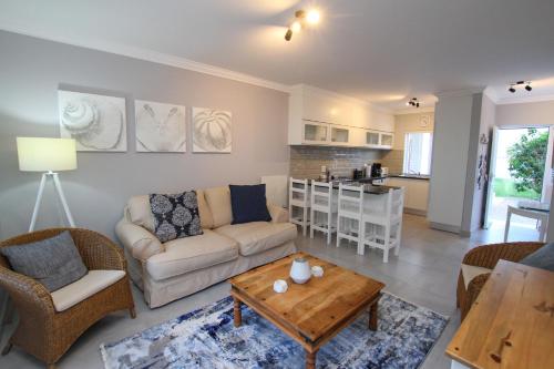 Apartment image 10