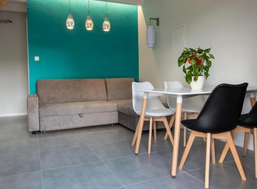 DOMKI - Kaszuby Resort ZACISZE - new cottage in Chmielno