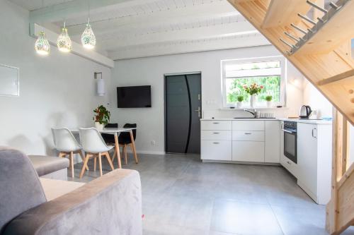 DOMKI - Kaszuby Resort ZACISZE - new cottage in Chmielno
