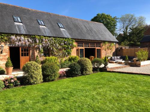grade 2 listed barn on the edge of bournemouth and the new forest