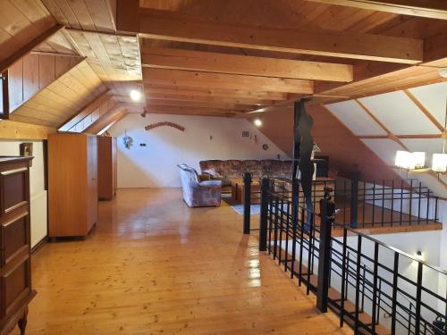 Statek Ctiboř (Statek Ctibor) in จินดริชูฟ ฮราเดค