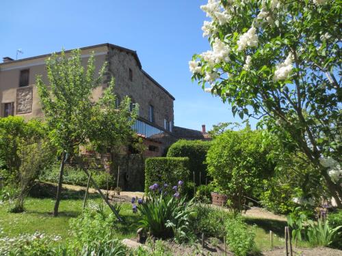 Ermitage Saint Vincent B&B - Accommodation - Vieille-Brioude