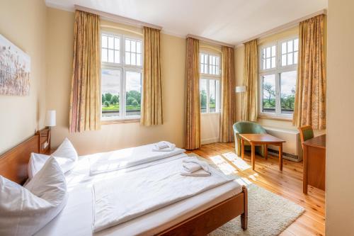 Double Room with Balcony and Sea View