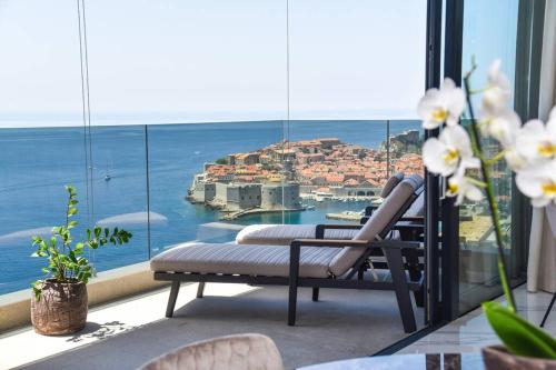 New & Luxury 5* with Breathtaking View- Kiki Lu Apartment – khách sạn tại Ploce