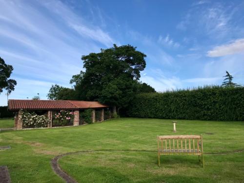 Charming Hen Cottage Countryside Retreat Lincoln