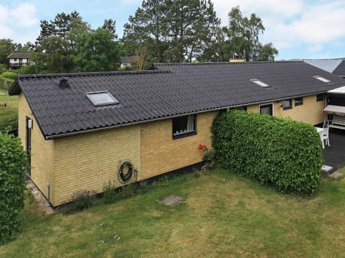  6 person holiday home in Mesinge in Mesinge