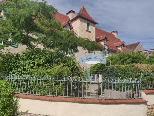 Le Logis de Lou avec petits déjeuners compris chambre d'hôte Marcilhac-sur-Célé