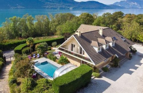 Accommodation in Brison-Saint-Innocent