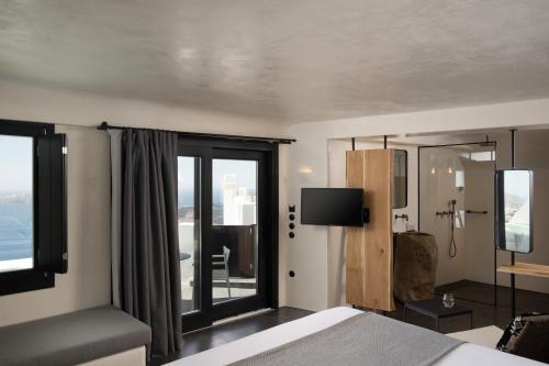 Stella Rocca A Mare Room Type - Rocca Signature with Caldera View and Outdoor Hot tub