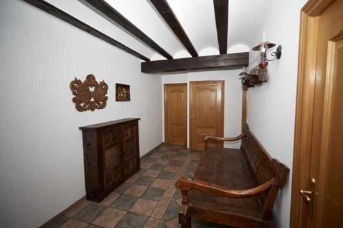 Casa Rural Galo con piscina barbacoa y sala de juegos