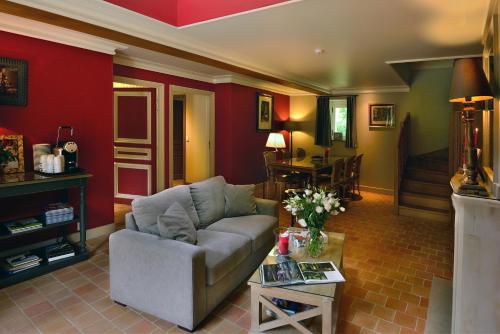 Château-Hôtel de Bourron - image 8