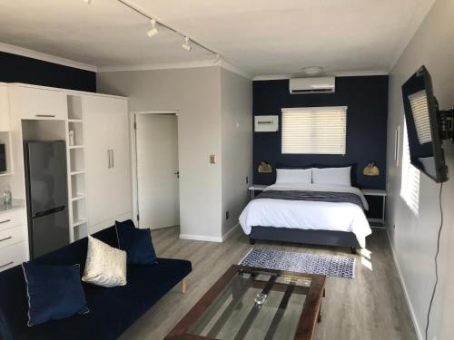Exclusive Beachfront Apartment with sea views