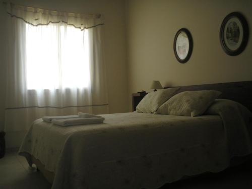 Two-Bedroom House image 4