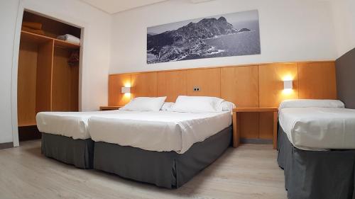 Triple Room image 4