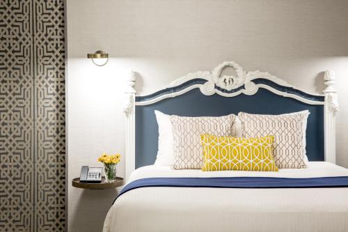 Warwick San Francisco Room Type - Junior Suite with Balcony