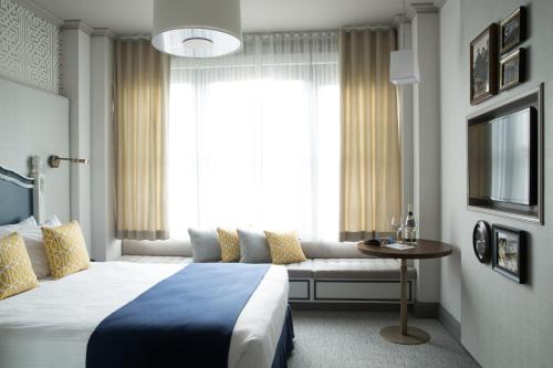 room detail thumbnail 0