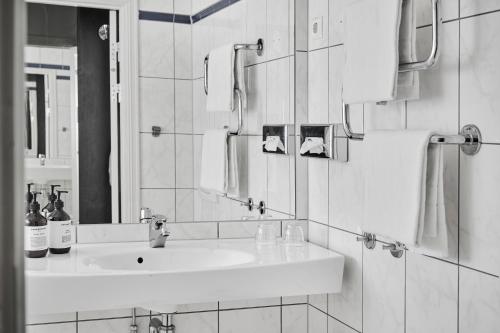 Hotel Klubben - image 14