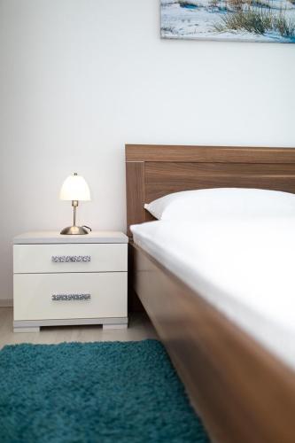 Apartment image 6
