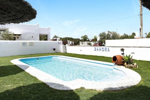  Casa Trafalmar con piscina exterior, Pension in Zahora