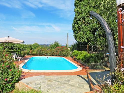 Holiday Home Le Rose Rosse by Interhome in Grazano Badolio