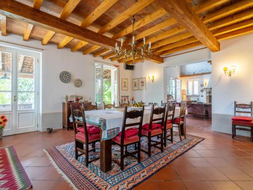 Villa Ca' del Vento by Interhome in 邦德歐比尼