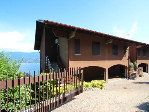  Apartment Roccolo Miralago by Interhome in Cerro Lago Maggiore